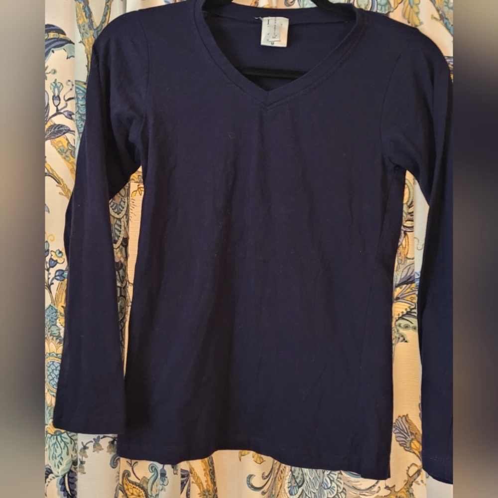 NWOT Icon Women's Long Sleeve Shirt